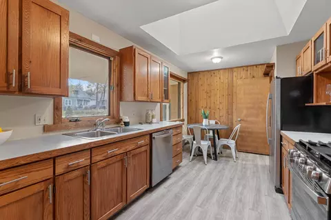 949 E 34th Ave, Spokane, WA 99203 photo 8