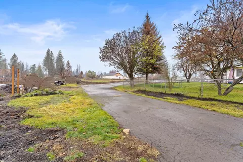 1025 E Lakeshore Dr, Medical Lake, WA 99022