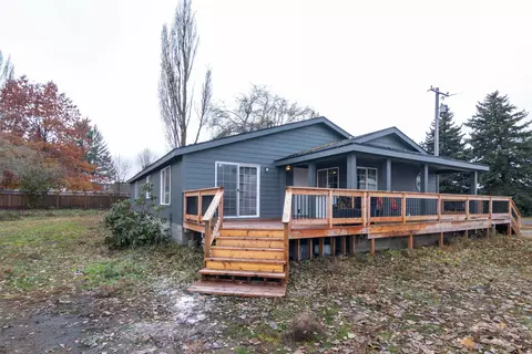 400 N Lake St, Reardan, WA 99029