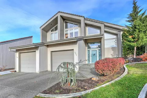 2032 S Parkwood Cir, Spokane, WA 99223