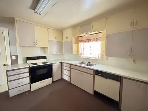216 E 3rd St, Lind, WA 99341 photo 10