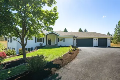 14212 E Meadows Rd, Mica, WA 99023