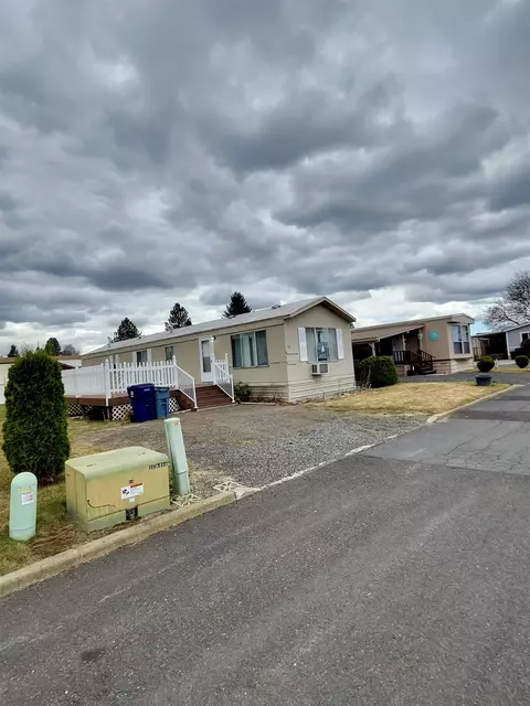 7303 N Crestline St # 10, Spokane, WA 99217