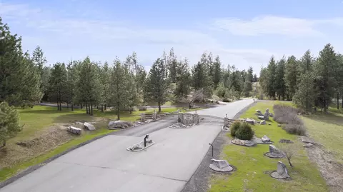 15311 N Cliff Ln, Spokane, WA 99208