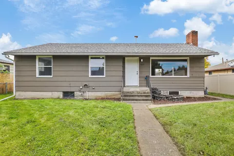 4621 N Gustavus St, Spokane, WA 99205