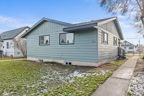 1214 E Broad Ave, Spokane, WA 99207 photo 2