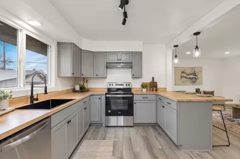 1214 E Broad Ave, Spokane, WA 99207 photo 6