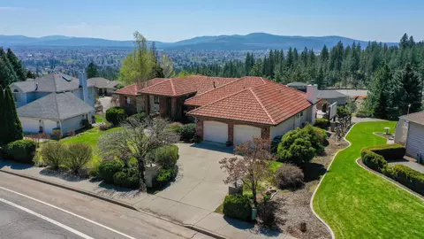 7404 E Columbia Dr, Spokane, WA 99212