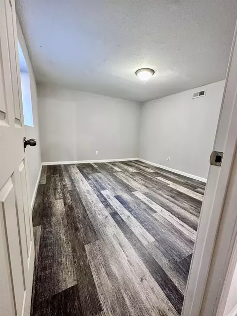 1814 E Liberty Ave, Spokane, WA 99207 photo 17
