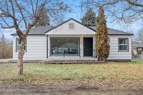 3225 N Elton Rd, Spokane Valley, WA 99212