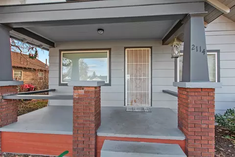 2114 E Sinto Ave, Spokane, WA 99202 photo 2