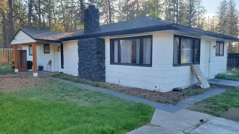 8527 N Nine Mile Rd, Nine Mile Falls, WA 99026