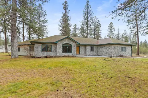 2109 W Dynamite Ln, Spokane, WA 99224