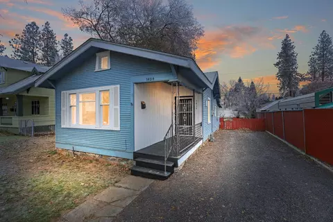 1424 E 37th Ave, Spokane, WA 99203