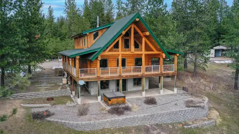 941 Mccammon Dr, Elk, WA 99009