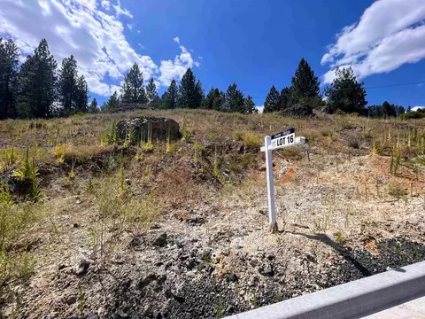 8 N Nnn N Jefferson Dr #LOT 16, Spokane, WA 99208