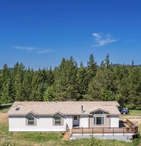 1212 Horseshoe Lake Rd, Deer Park, WA 99006