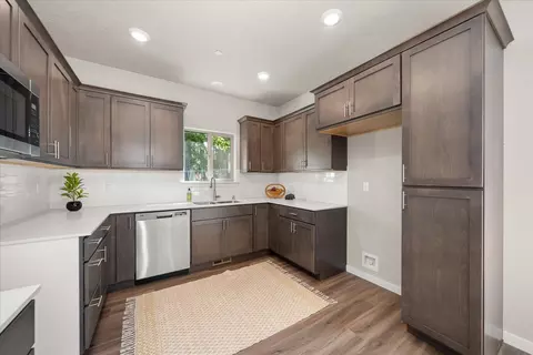 3416 E 17th Ave, Spokane, WA 99223 photo 8
