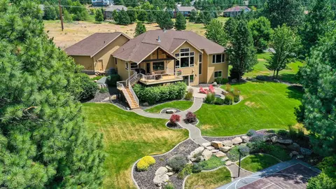 5906 E 25th Ln, Spokane, WA 99223 photo 3