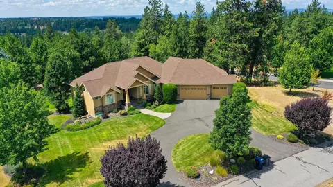 5906 E 25th Ln, Spokane, WA 99223 photo 2