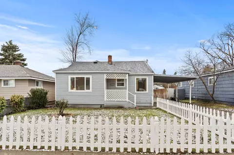 5423 N Hawthorne St, Spokane, WA 99205