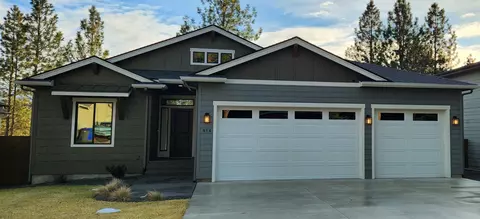 914 E Farwell Rd, Spokane, WA 99208