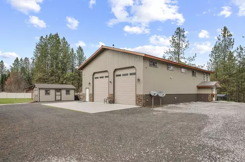 52060 Eagle View Ln, Ford, WA 99013