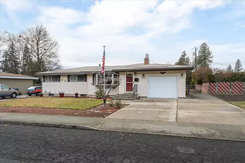 6915 N F St, Spokane, WA 99208