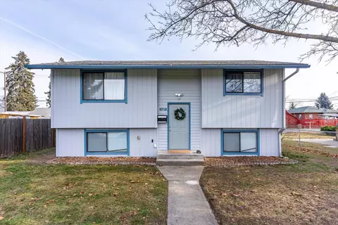 4718 N Hawthorne St, Spokane, WA 99205