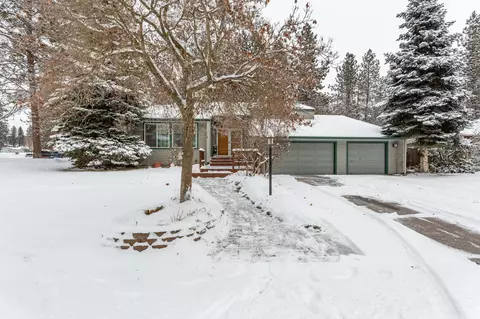 8520 N Greenwood St, Spokane, WA 99208