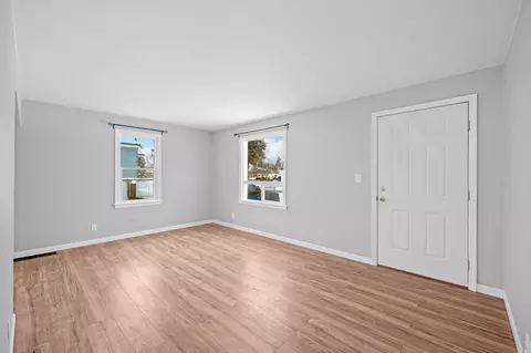 2204 E Longfellow Ave, Spokane, WA 99207 photo 6