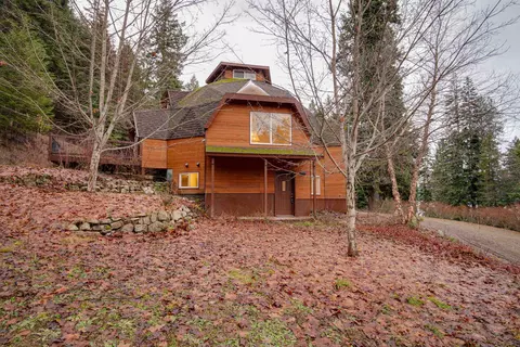 22292 N Leclerc Rd N Rd, Cusick, WA 99119