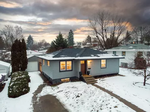 6020 N Elgin St, Spokane, WA 99205