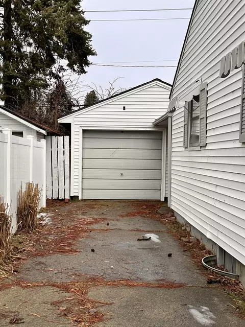 1027 E 38th Ave, Spokane, WA 99203 photo 16