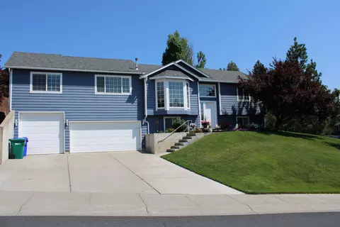 905 E Tudor Ct, Spokane, WA 99208 photo 3