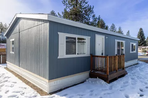 40414 N Newport Hwy # 52, Elk, WA 99009