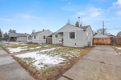 614 E Longfellow Ave, Spokane, WA 99207 photo 30