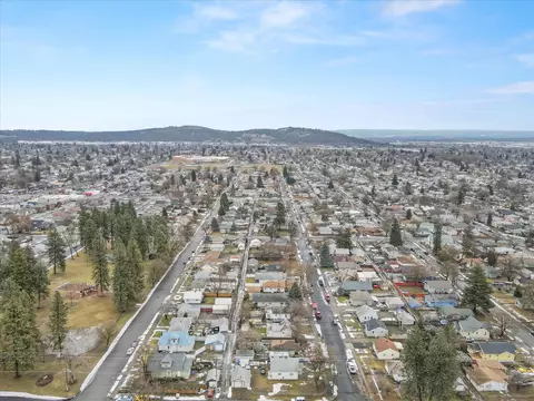 614 E Longfellow Ave, Spokane, WA 99207 photo 38