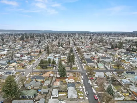 614 E Longfellow Ave, Spokane, WA 99207 photo 36