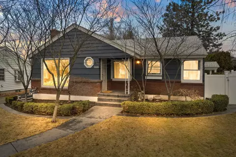 2616 W Longfellow Ave, Spokane, WA 99205