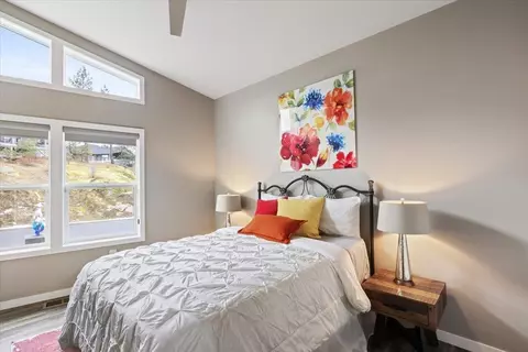 Bedroom - 211 E Wandermere Heights Ln, Spokane, WA 99208 photo 3 of 5