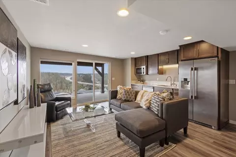 Living - 211 E Wandermere Heights Ln, Spokane, WA 99208 photo 2 of 2