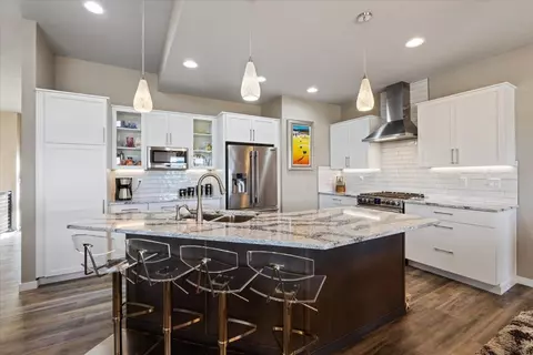Kitchen - 211 E Wandermere Heights Ln, Spokane, WA 99208 photo 1 of 3