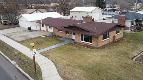 8515 E Buckeye Ave, Spokane, WA 99212
