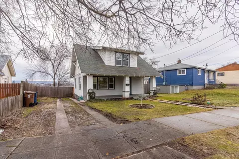 564 E Fairview Ave, Spokane, WA 99207 photo 2