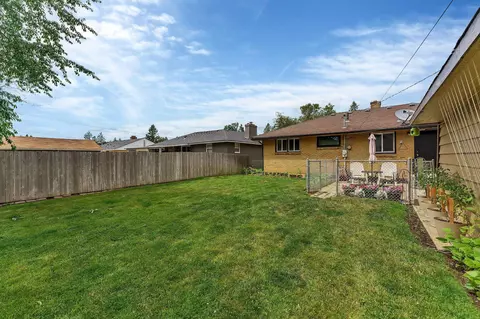 1304 E 37th Ave, Spokane, WA 99203 photo 33