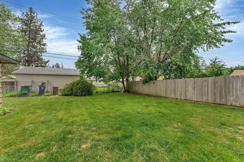 1304 E 37th Ave, Spokane, WA 99203 photo 30