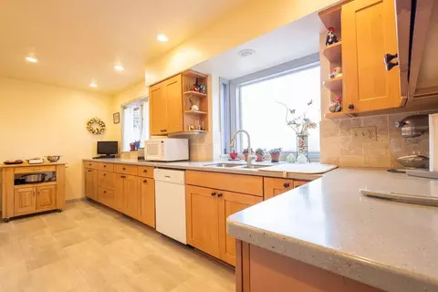 2910 E 64th Ct, Spokane, WA 99223 photo 9