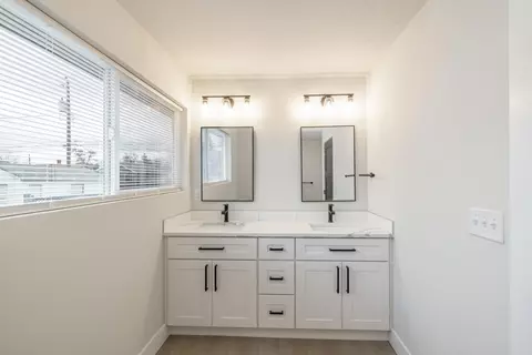 808 E Longfellow Ave, Spokane, WA 99207 photo 12