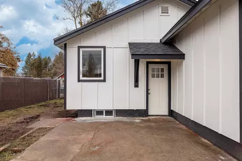 808 E Longfellow Ave, Spokane, WA 99207 photo 17
